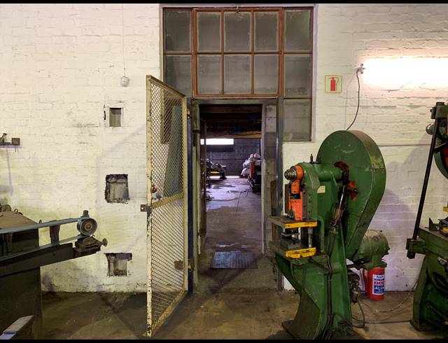 239M² FACTORY FOR SALE IN ELSIES RIVER INDUSTRIAL